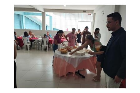imagem Café com Prosa com as famílias