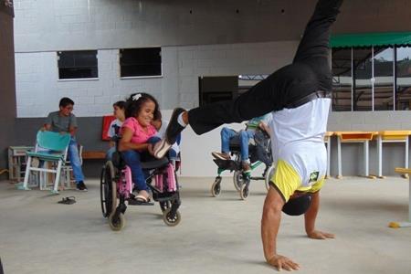 imagem Programa Corpo em Movimento - Projeto Capoeira na APAE